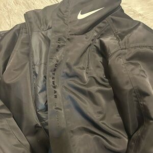 Nike Men's Black Windbreaker Jacket